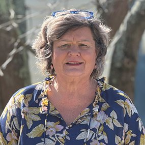 KIM MACDONALD