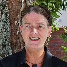 Lyndsay Kurth