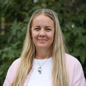 Mrs Renee Cameron