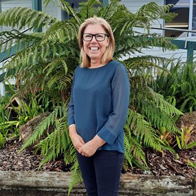 Mrs Williams ​/ Ko Brenda tēnei