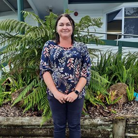 Miss Wallace ​/ Ko Sarah tēnei