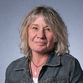 Lynne Officer