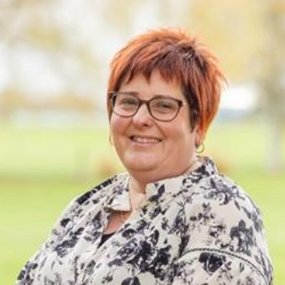 Narelle Collie
