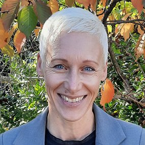 JO HARNETT