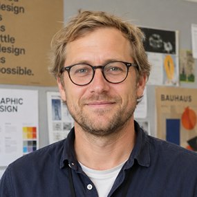 Mr Lars Eikland