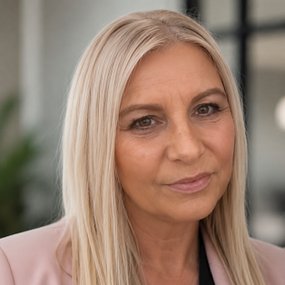 Noula Markham