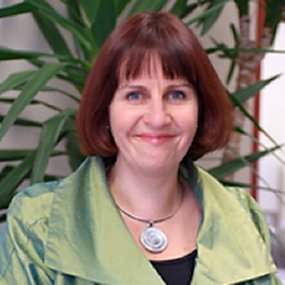 Lynda Knight-de Blois