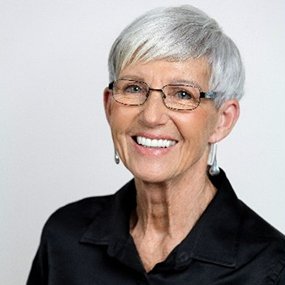 Mrs Ngaire Harris