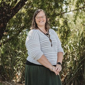 Mrs Karin Bosch
