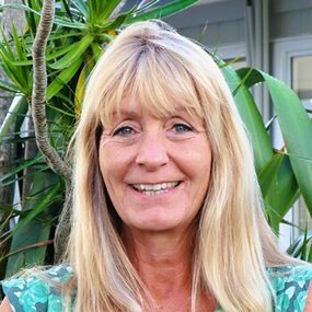 Lynda Foster